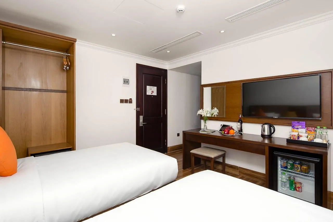 Roliva Hotel & Apartment Danang 4*, Da Nang